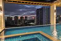 Swimming Pool Capital O 804 The Residences at Bonifacio Civic Center