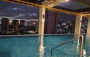 Swimming Pool 7 Capital O 804 The Residences at Bonifacio Civic Center