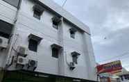 Exterior 6 OYO 90545 Wisma Bahagia Makassar