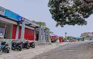 Bangunan 3 OYO 90544 Grand Redisa