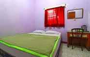 Bedroom 7 OYO 90552 Sayang Heulang Karang Laut