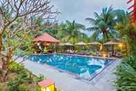 Swimming Pool Riverside Bamboo Resort Hoi An