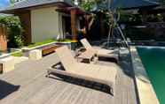 Swimming Pool 6 Pandawa Villa Riverside by WizZeLa