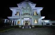 Luar Bangunan 4 Villa Dlima Royal 3