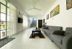 Lobby 6 OYO Home 90230 Dh Residence