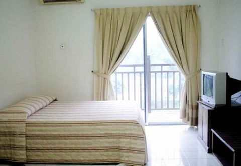 Kamar Tidur OYO HOME 90301 Suria Service Apartments @ Bukit Merak Laketown Resort