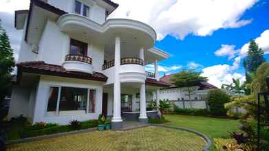 Bangunan 4 Villa Dlima Royale 1