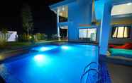 Swimming Pool 3 Villa Melati President
