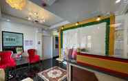 Lobby 5 OYO 685 K Fortune Apartelle