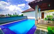 Kolam Renang 2 Villa Mawar 2B