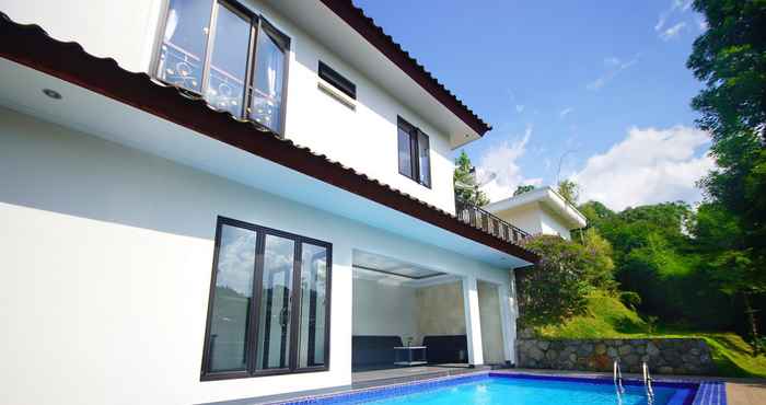 Swimming Pool Villa Mawar 1