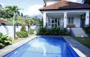 Kolam Renang 2 Villa Perdana 3