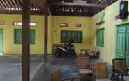 Common Space 2 Homestay Joglo Sudiatmojo