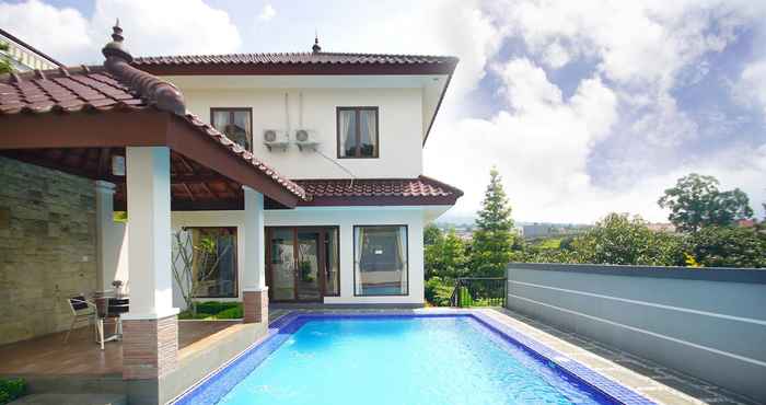 Swimming Pool Villa Mawar 2