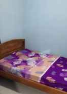 BEDROOM Imron Homestay