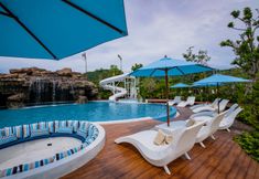 Swimming Pool 6 Phukalini Luxury Pool Villa & Onsen