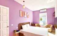 Kamar Tidur 2 Corona Hanoi House