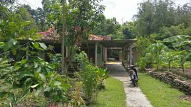 Exterior 4 Homestay Miftah