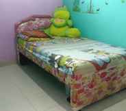 Bedroom 2 Yati Homestay