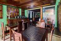 Restaurant OYO 113500 Hotel R Cantika Syariah