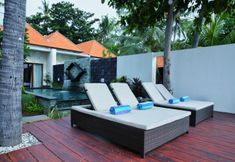 Luar Bangunan 4 Villa Elsa Seaview