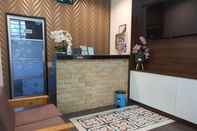 Lobi OYO HOME 90280 Darussalam Homestay