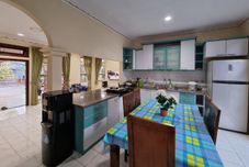 Common Space Villa Kota Bunga Victorian CC2-24 Puncak by Nimmala