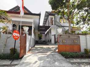 Luar Bangunan 4 OYO 90576 St Tama