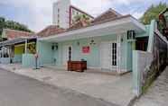 Exterior 3 OYO 90571 Dewi Guest House Syariah