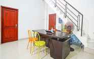 Lobby 5 OYO 90587 Domen Homestay Syariah