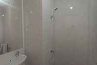 Toilet Kamar Apartment Urban Heights BSD Serpong