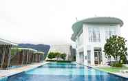 Kolam Renang 7 OYO HOME 90276 Windmill Upon Hills Wb22-05