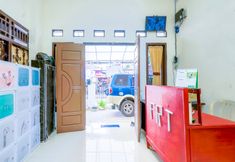 Lobi 7 OYO 90595 Ferezsa Kost Syariah