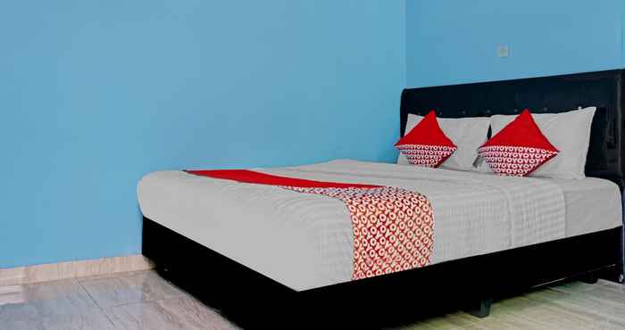 Bedroom OYO 90594 Fajar Inn