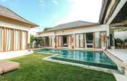 สระว่ายน้ำ 2 MODJO Villas Bingin