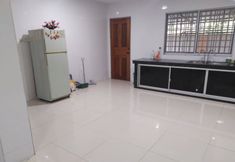 Lobby 7 OYO Homes 90310 E Homestay Permai Timur