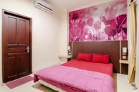 Bedroom bi.es Homestay