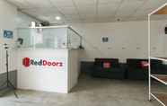 Lobby 6 RedDoorz @ Pasay Centrale Hotel