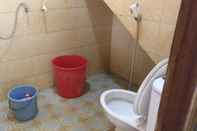 Toilet Kamar Homestay Joyo