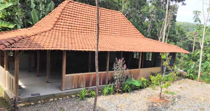 Exterior Homestay Rahayu