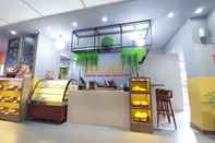 Bar, Cafe and Lounge Moritz Hotel RSAB Harapan Kita Slipi