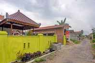 Exterior OYO 90602 Guest House Marisa Syariah