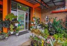 Bên ngoài 7 OYO 90506 Bunga Sonsang Homestay Syariah