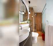 In-room Bathroom 6 Daun Residence - Menteng