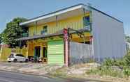 ภายนอกอาคาร 2 OYO 90604 Menara Sakti Syariah Homestay