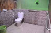 Toilet Kamar  Kumoro Homestay