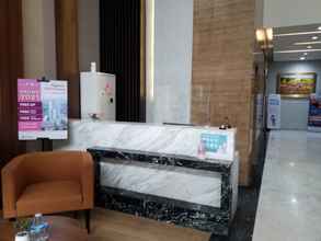 Lobby 4 Capital O 90569 Sultan Premiere Majestic Point Serpong