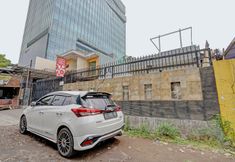 ภายนอกอาคาร 3 OYO 90605 Ketintang Baru 1 Residence