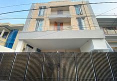Exterior 2 OYO 90626 Dan Nuach Residence