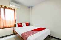 Kamar Tidur OYO 90636 Happy Syariah